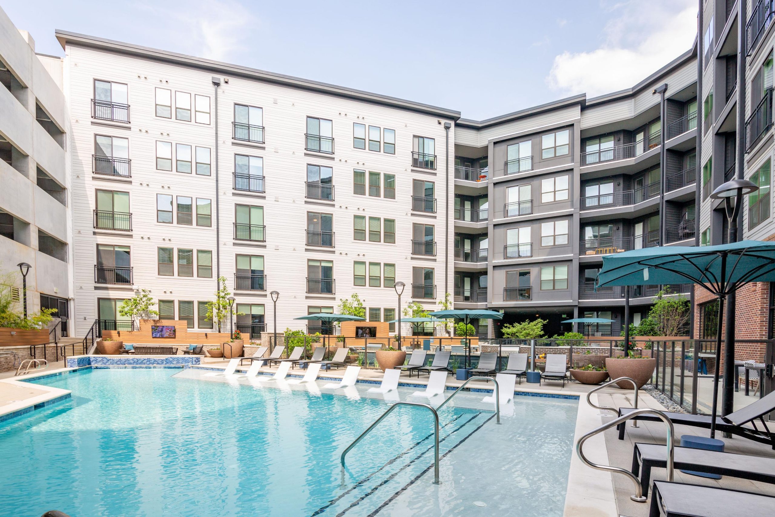 Notion_LuxuryApartments_Pool_DecaturGeorgia